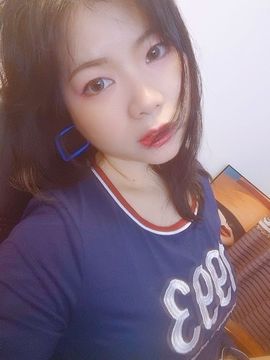一树梨花压海唐同学☞主播照片