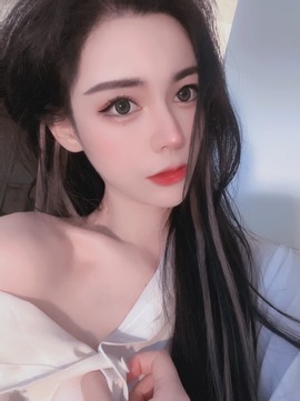 娜塔莎退主播照片