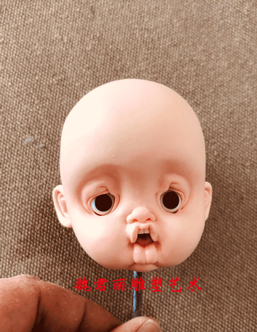 魏君丽雕像艺术的主播照片