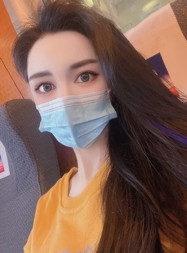 娜塔莎退主播照片