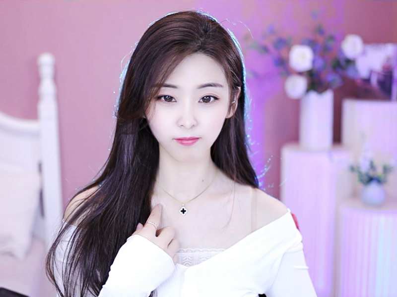💕雲紫柔-唱歌💞的图片