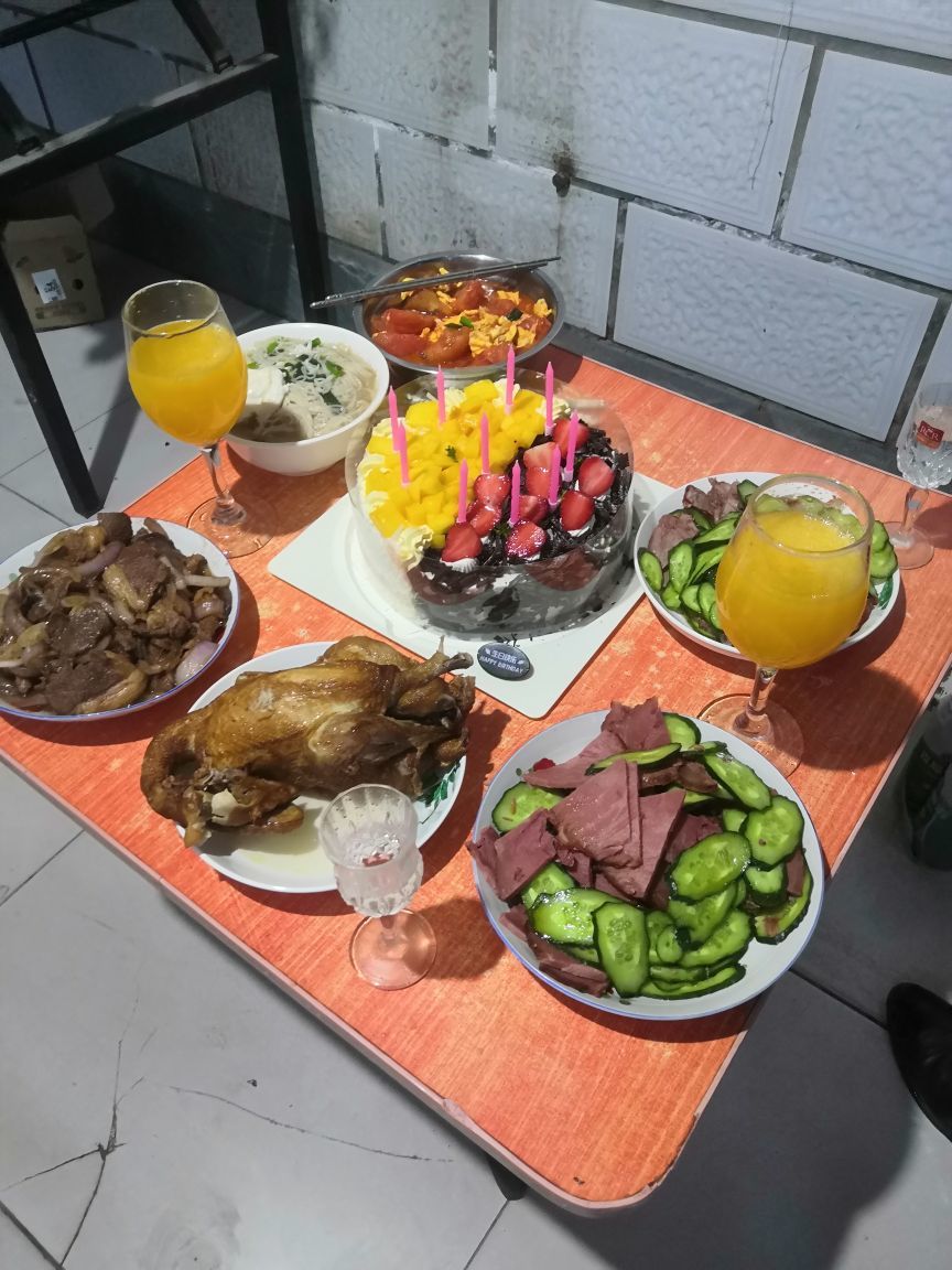 抱著九妹就跑的主播照片