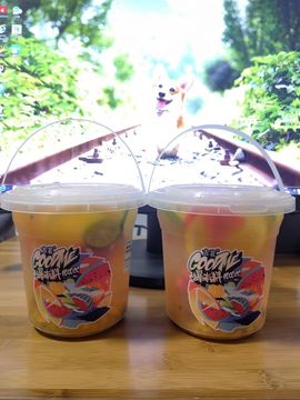 小玲儿～求卡求票主播照片