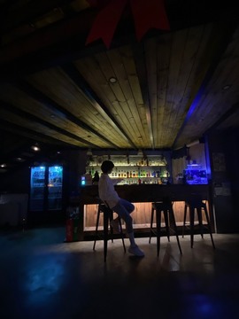 然然爱喝酒主播照片