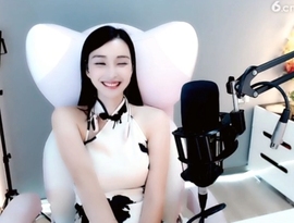 水母好美主播照片