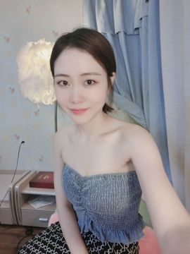 奕露西$唱歌主播照片