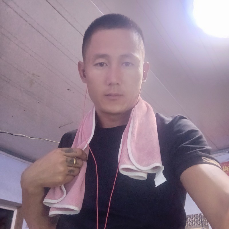 于老板。的主播海报
