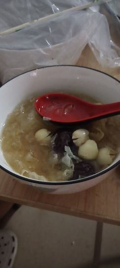 小英英求守护的图片
