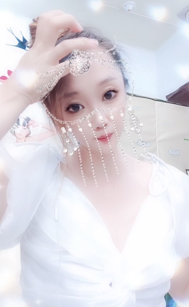 丑小鸭💞愿有一束光的图片