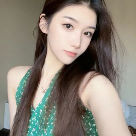 陆七萬主播照片