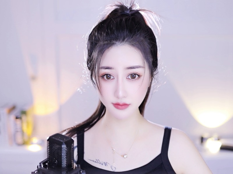 曼曼🌙暂停直播的图片