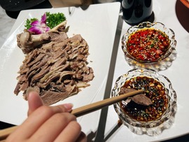 保护我方小北主播照片