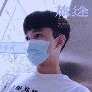 小洋喜欢听音乐