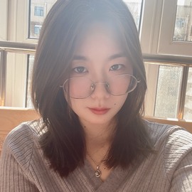 小小♥休主播照片