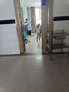 ღ娜娜ぃ感冒不舒服休的图片