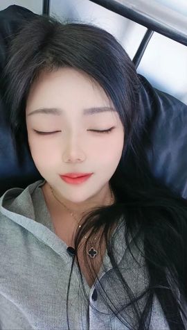 ღ娜娜ぃ安静唱歌🍀主播照片