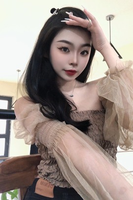 尖尖ing主播照片