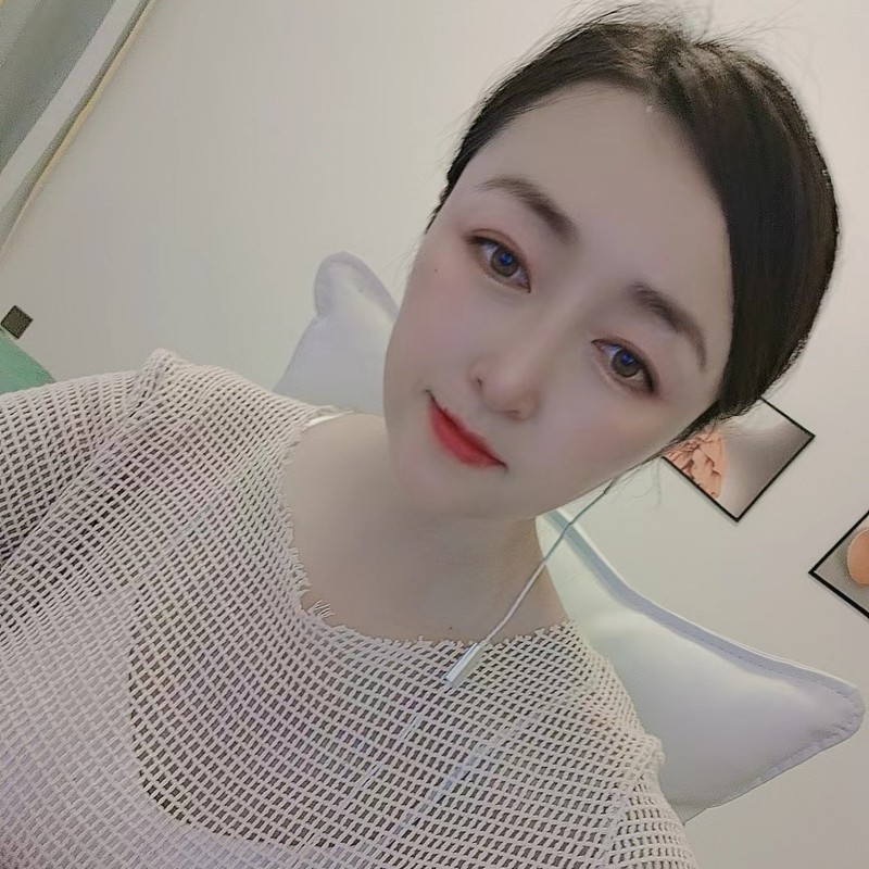 新人莫小沫的主播海报