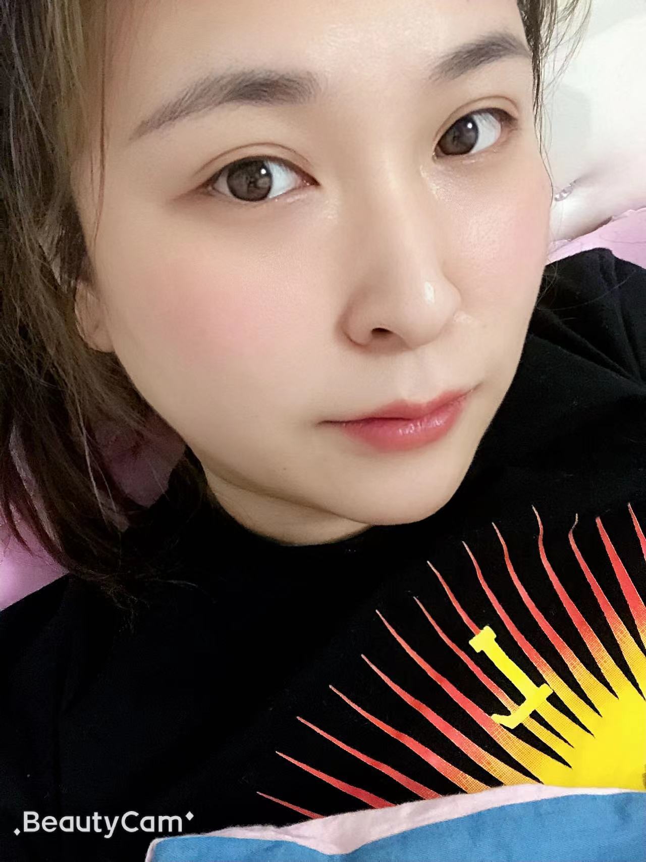 Caryn’s的主播照片