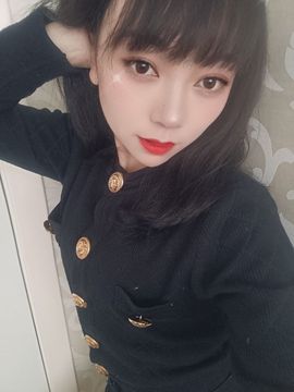 尐阿媚挺住主播照片