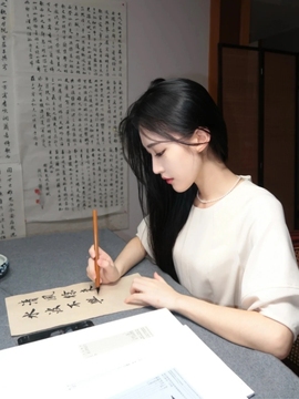 思佳💐主播照片