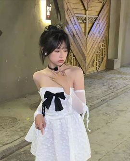 奶瓶崽主播照片