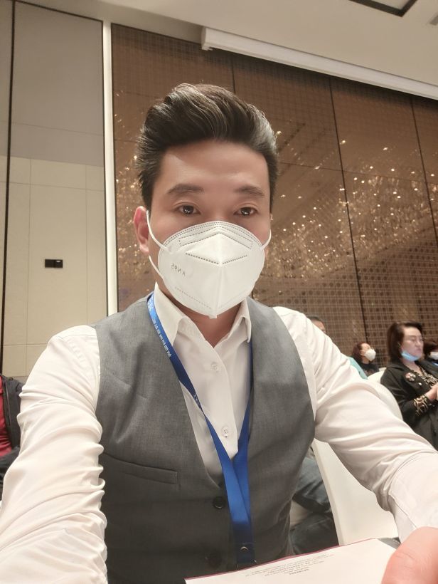 虎哥富豪的主播照片