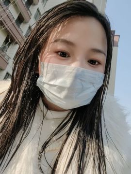 小甜调整心态休💕主播照片