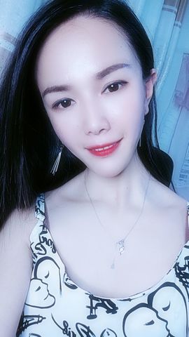 木稳稳761837主播照片