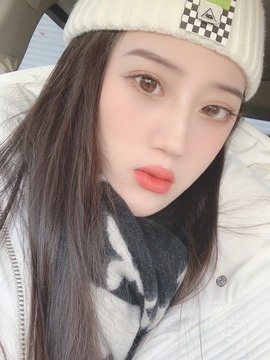 筱一✿．12点见主播照片
