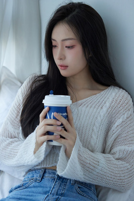 243726672主播照片