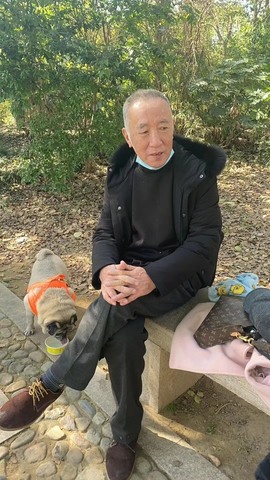 安静唱歌的䒕麻花我白主播照片