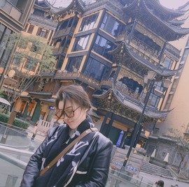 筱一✿．12点见主播照片