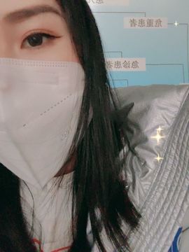 小婷🎤烟嗓☆づ的图片