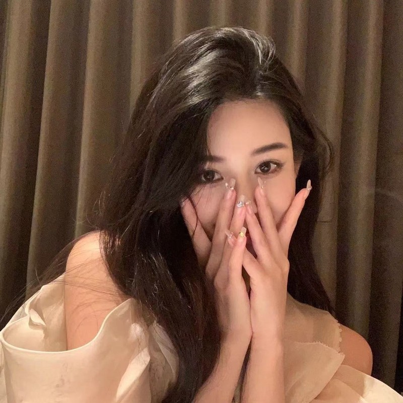 万一有大哥呢！的主播海报
