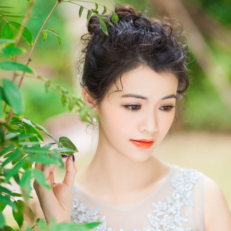 言言一笑海报