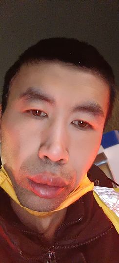 越越哥哥🍥主播照片
