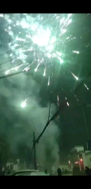 最美不过烟花