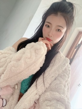 微晨美女主播照片