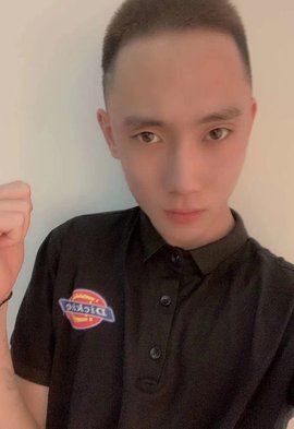 北家小五主播照片