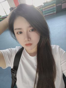 吴小优的图片