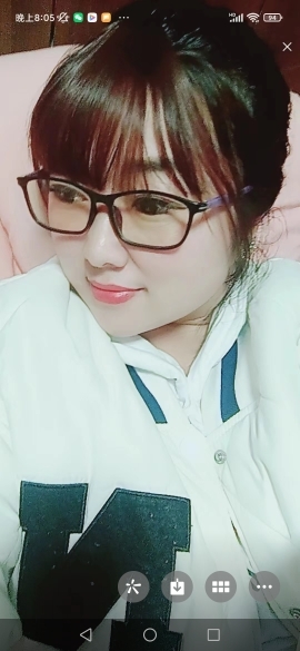 依依🌷星🌷城事的图片