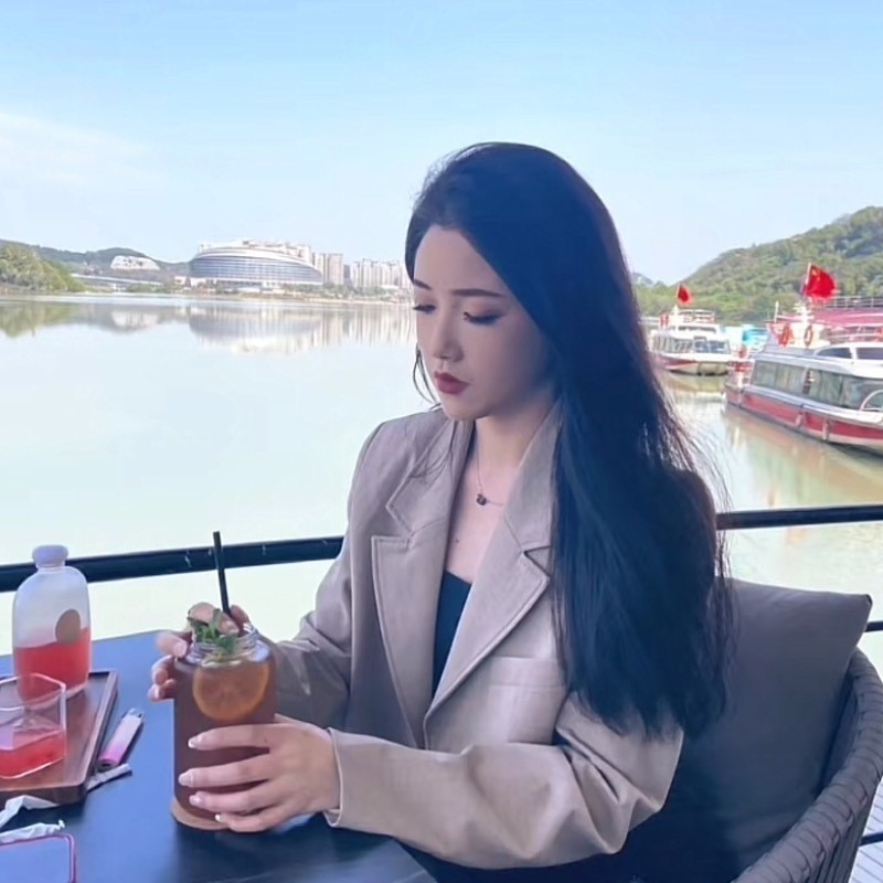 木兮🍬的主播海报