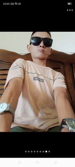 下岗男胡优顺？主播照片