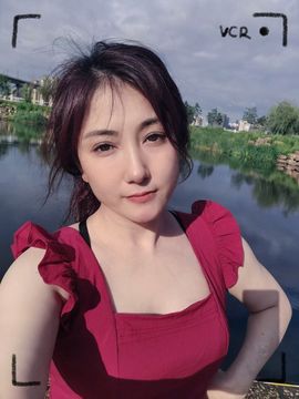 苞米洋子$的图片
