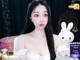 小玲宝🧸安静唱歌主播照片