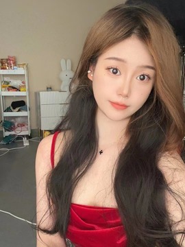 唱歌新人尤奶的图片