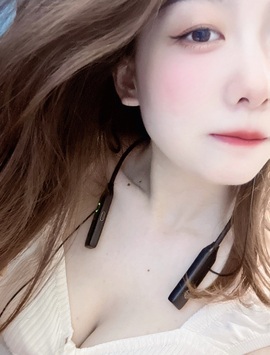 小小♥休主播照片