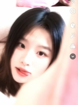 浮若若主播照片