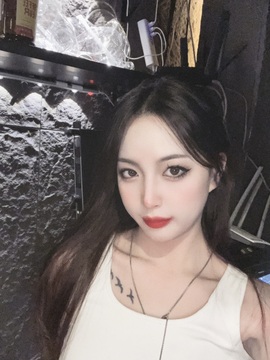 长安宁🦄甜美版的图片